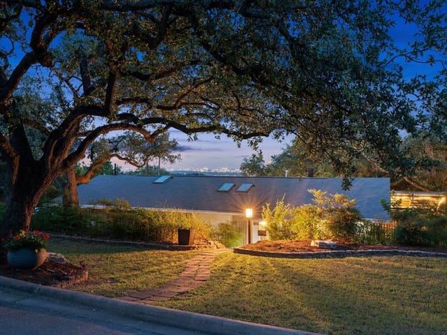 209 McConnell Dr