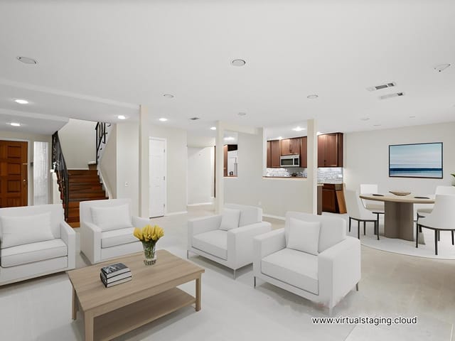 21 Woodstone Sq