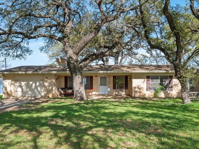 210 Lake Loop