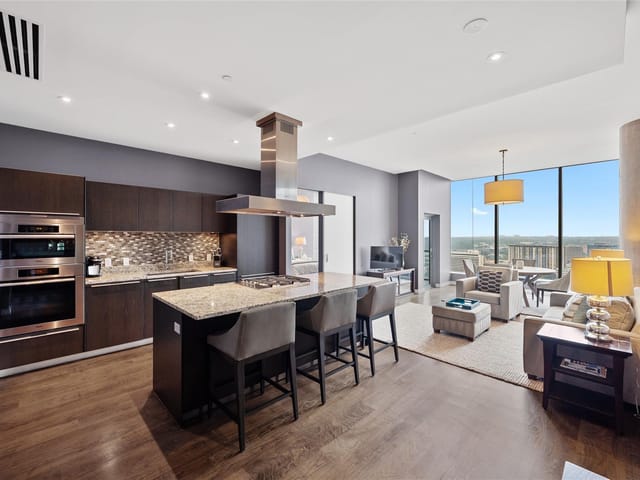 210 Lavaca St Unit #2003