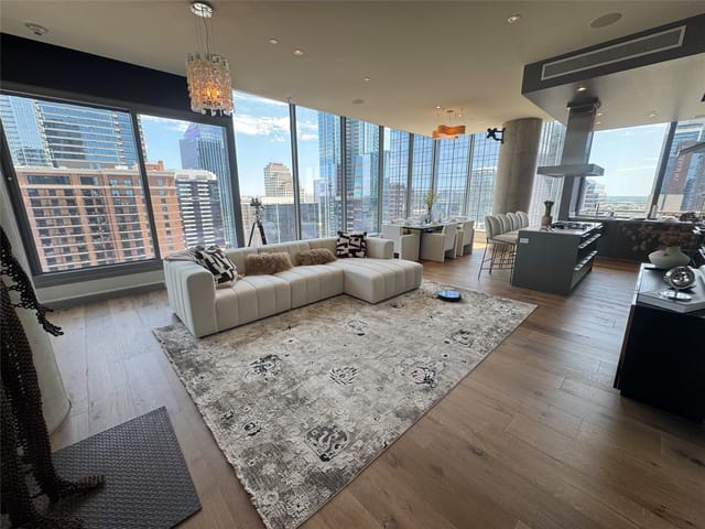 210 Lavaca St Unit #2312