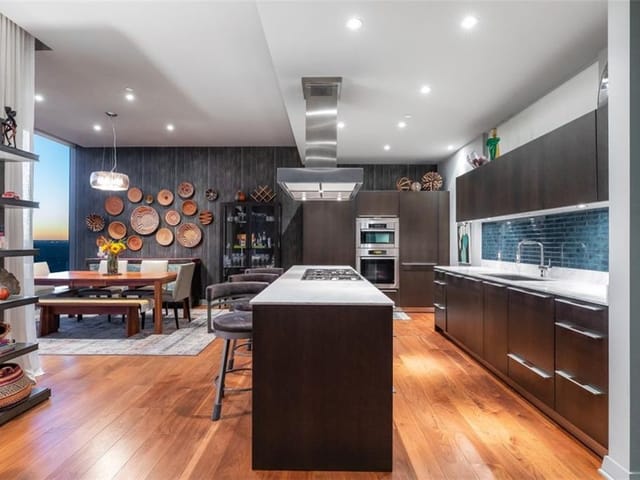 210 Lavaca St Unit #2701