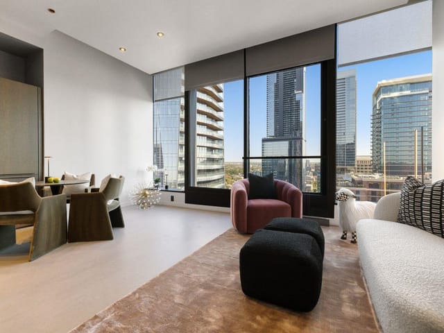 210 Lavaca ST Unit #2809