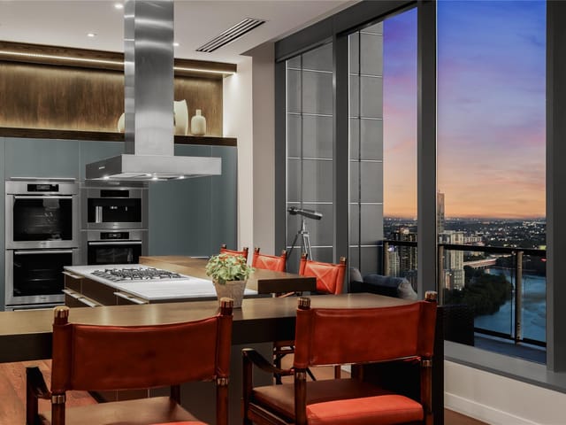 210 Lavaca St Unit #3502