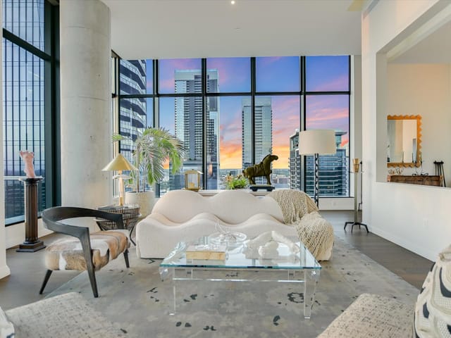 210 Lavaca St Unit #3603