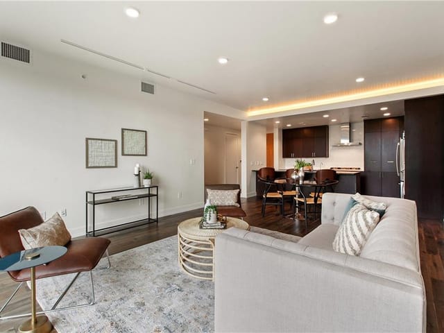 210 Lee Barton DR Unit #310
