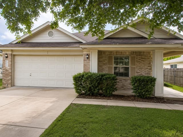 210 Lucky Clover LN