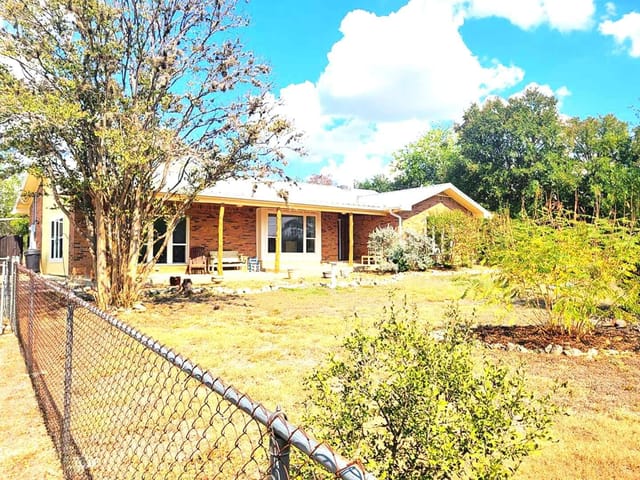 210  Merrywood Ln
