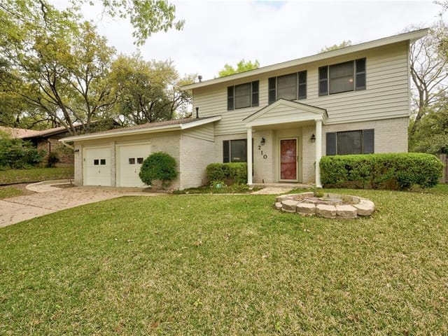 210 Starbright Dr