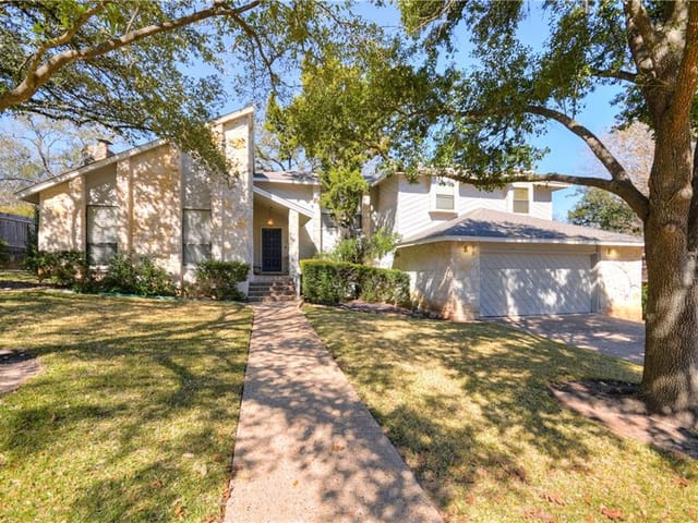 2100 Apricot Glen Dr