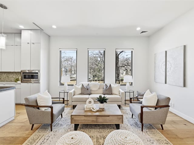 2100 Glendale PL Unit #A