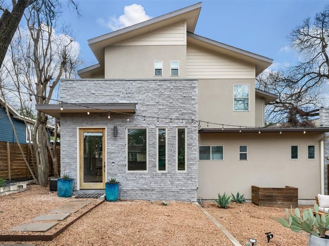 2100 Glendale PL Unit #B