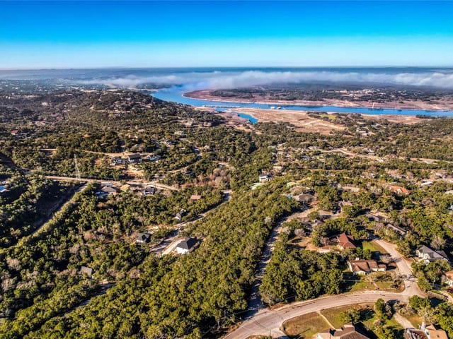 21007 Ridgeview Loop