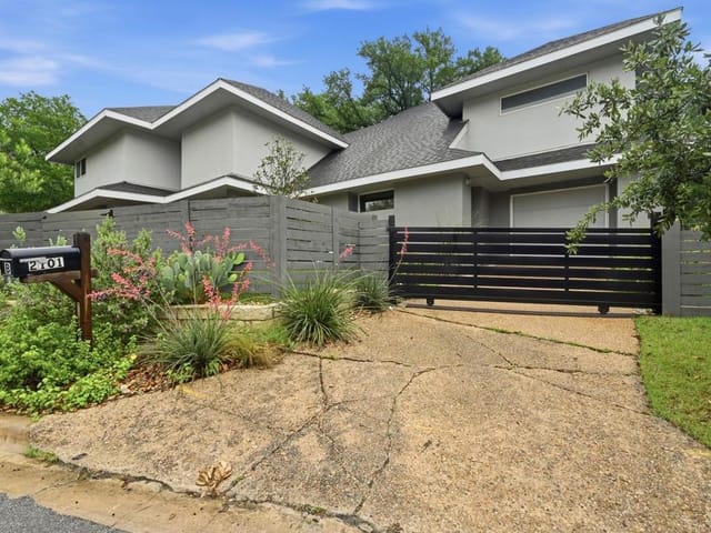 2101 Airole Way Unit #B