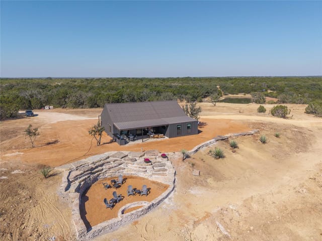 2101 CR 264 RD