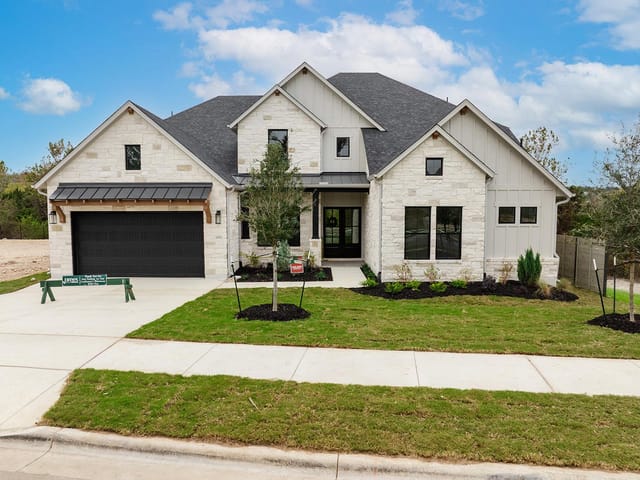 2102 Crimson Sunset Dr