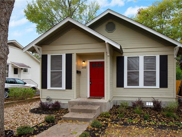 2102 Eva St Unit #1