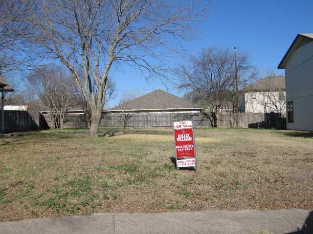 2102 Laura CT