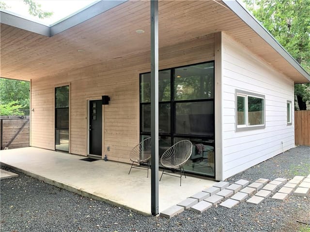 2103 E 14th St Unit #B