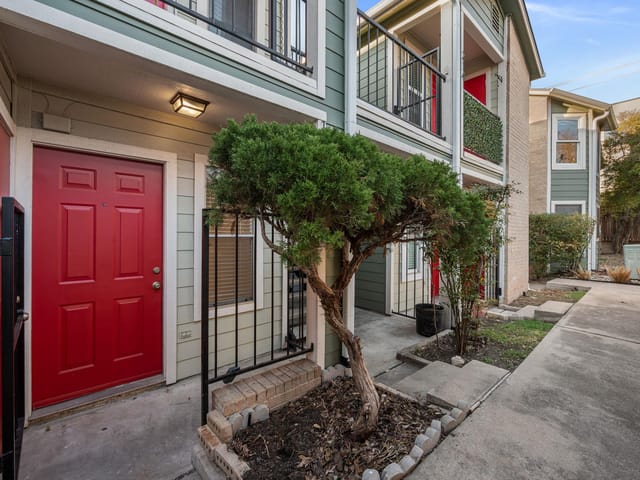 2104 Cullen Ave Unit #113