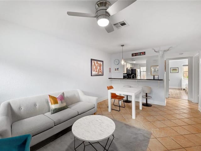 2104 Cullen Ave Unit #4-118