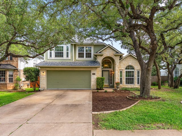 2104 Lobelia DR