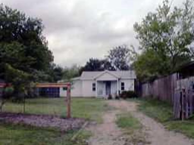2104 OXFORD Ave