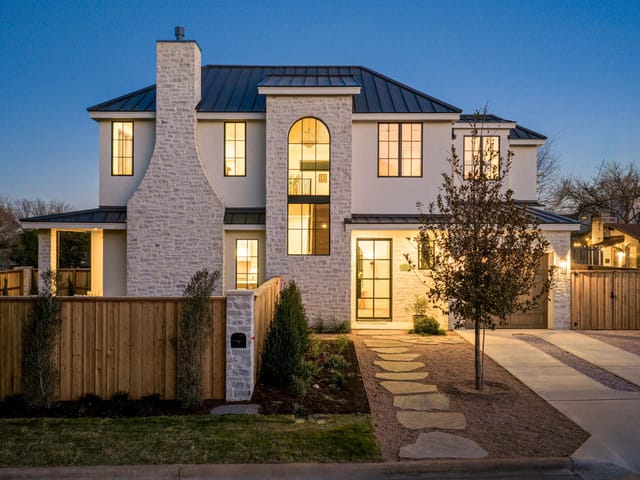 2105 Ann Arbor Ave