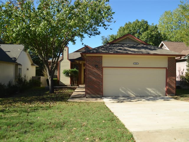 2105 Cervin BLVD