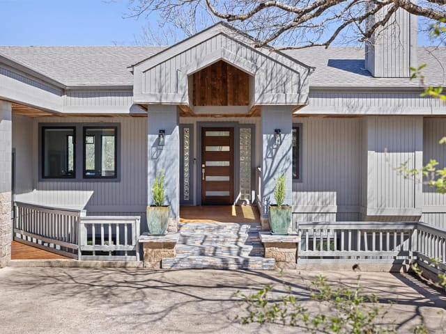 2105 Cypress Pt E