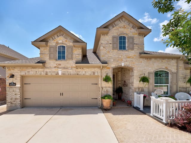 2105 Prairie Oaks DR
