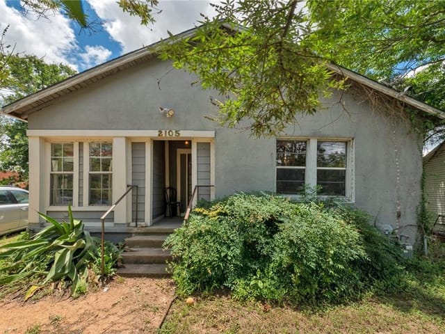 2105 Sl Davis Ave