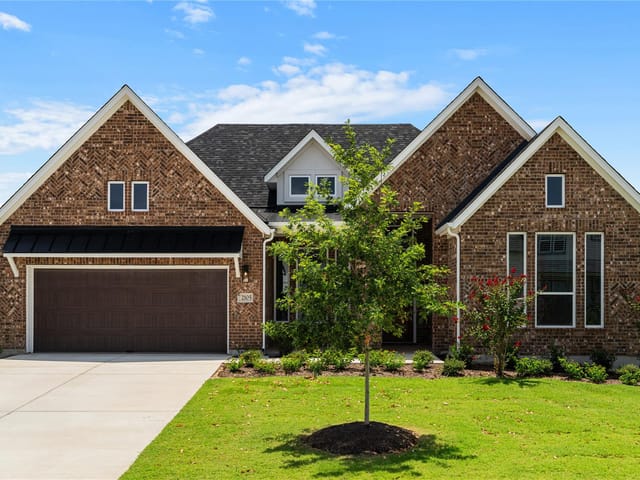 2105 Tobiano TRCE