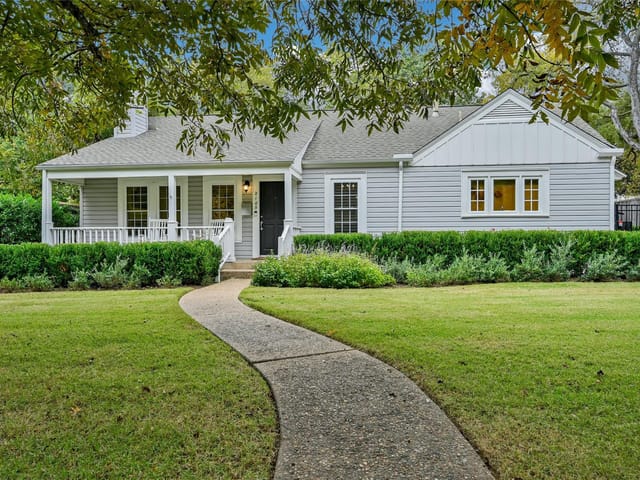 2105 Tower DR