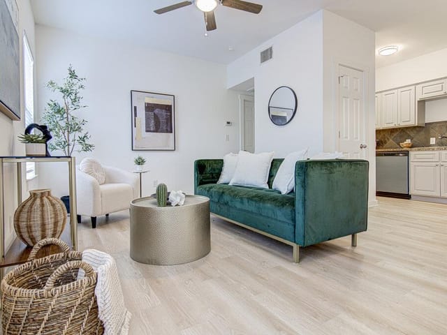 2106 Cullen Ave Unit #208