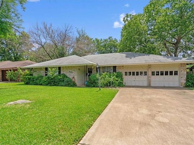 2107 Kenbridge Dr