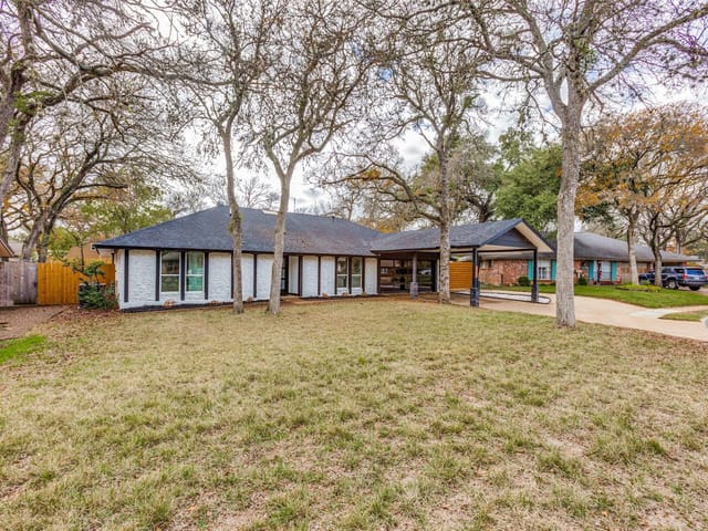 2107 Lewood Cir