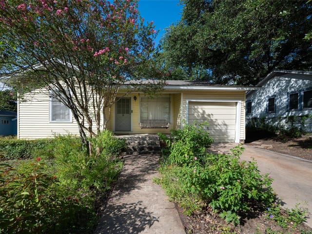 2107 Rabb Glen ST