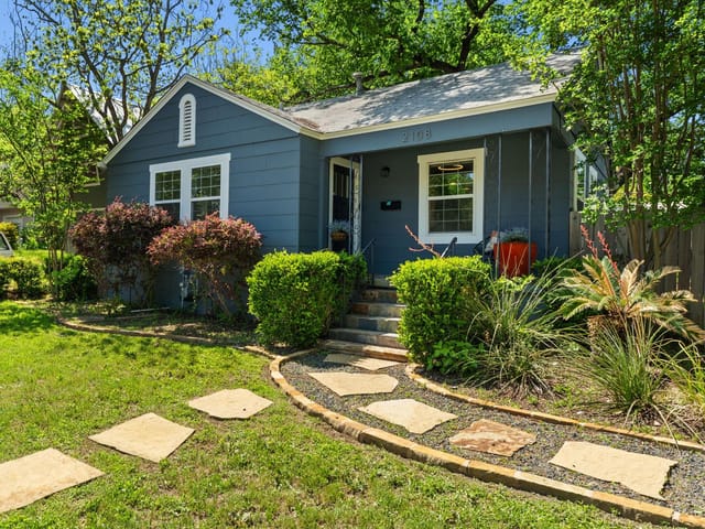 2108 Glendale Pl