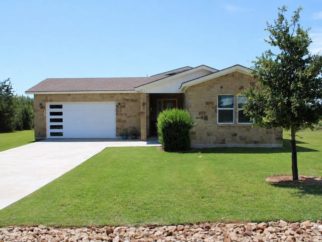 2108 Patriot DR