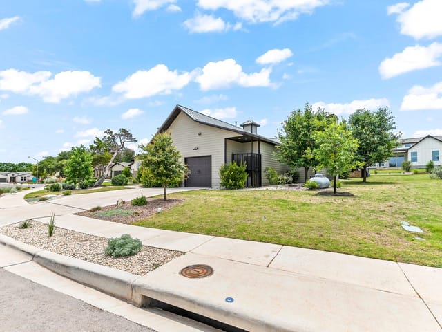 2108 Quiet Stables CIR