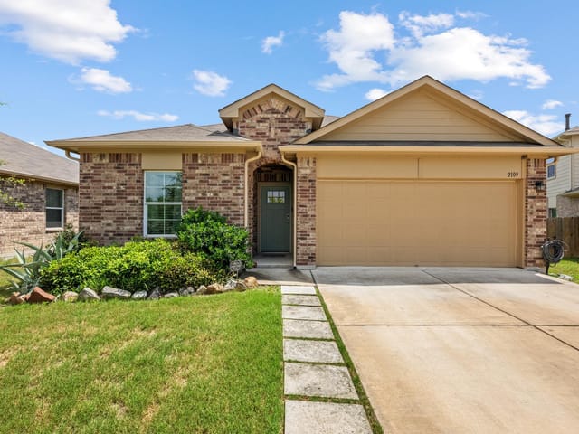 2109 Dickinson TER