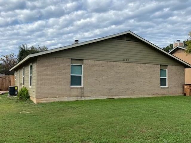 2109 E Stassney Ln