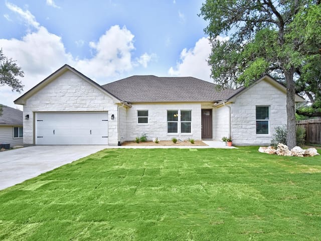 2109  Meadow View Dr