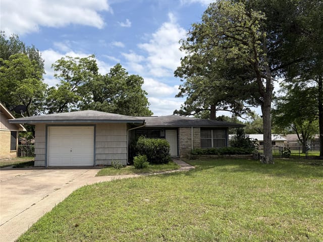 2109 Murray Ave