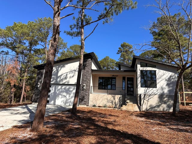 211  Helemano Dr