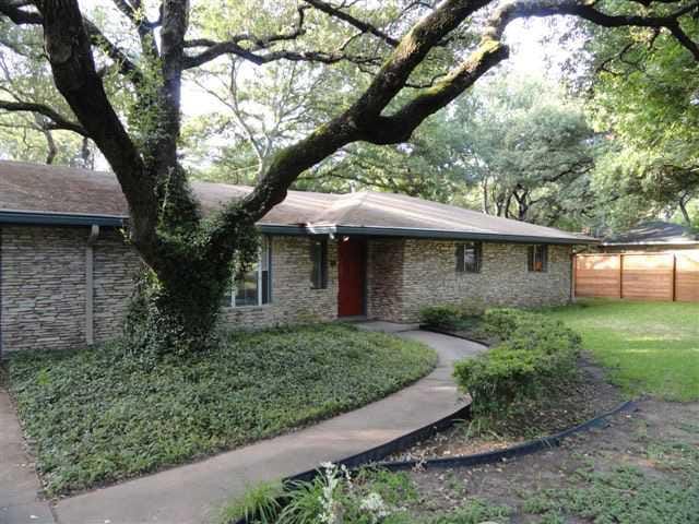 211 Westlake DR