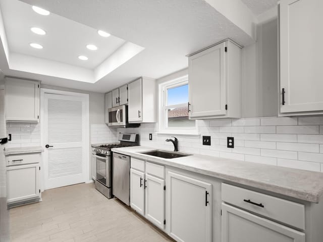 211  Woodmont Dr