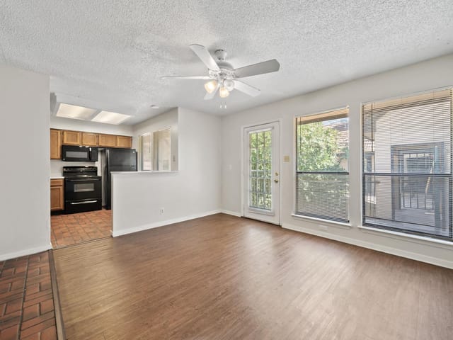 2110 Rio Grande ST Unit #306
