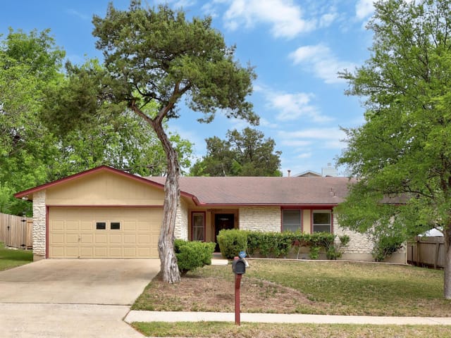 2110 Trede DR